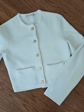 Abercrombie & Fitch Ivory Knit Button Front Jacket